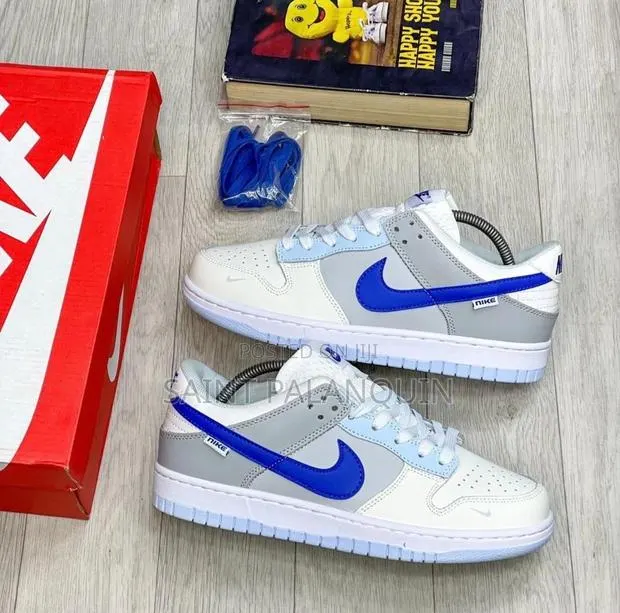 Nike Low Dunk · Photo 1