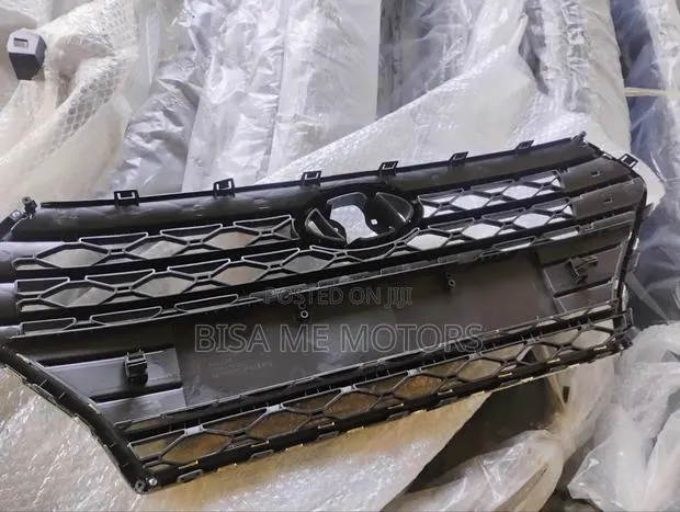 Hyundai Accent 2018/2019/2020/2021/2022/2023 Front Grille · Photo 1