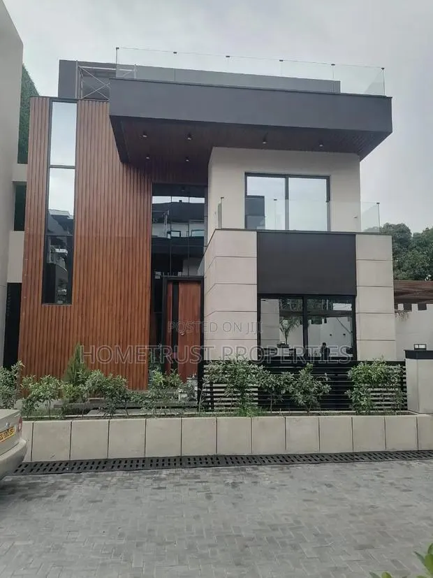 Furnished 5bdrm Duplex in Cantonment, US Embassy Area for sale · Photo 1