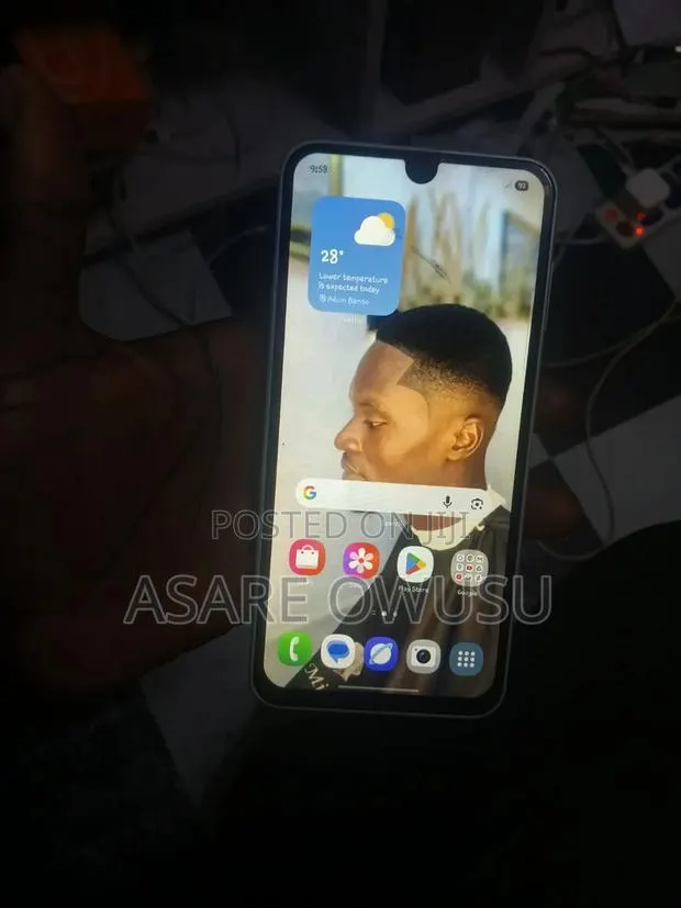 Samsung Galaxy A16 128 GB White · Photo 1