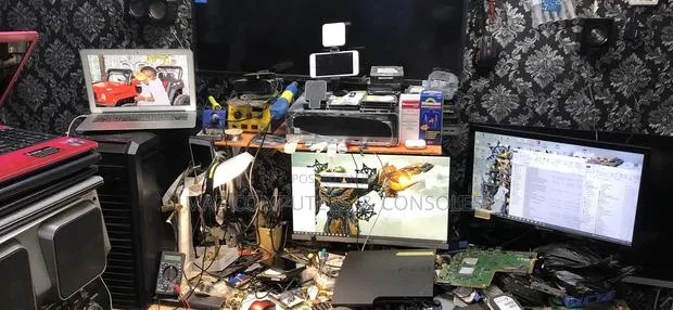 Computer Technician/Repairer/Engineer · Photo 1