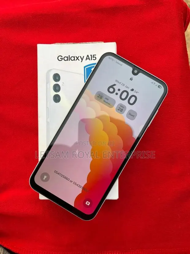 Samsung Galaxy A15 128 GB White · Photo 1