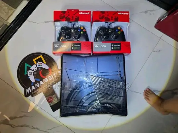 Xbox With 12 Games · Photo 1