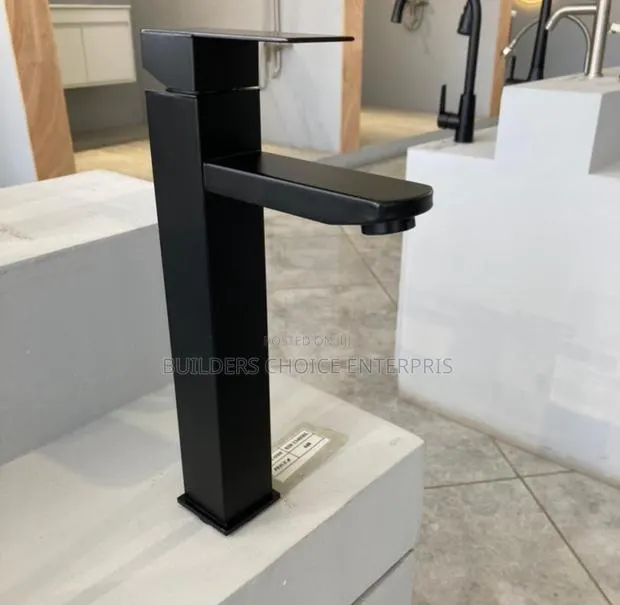 Counter Top Basin Faucet · Photo 1