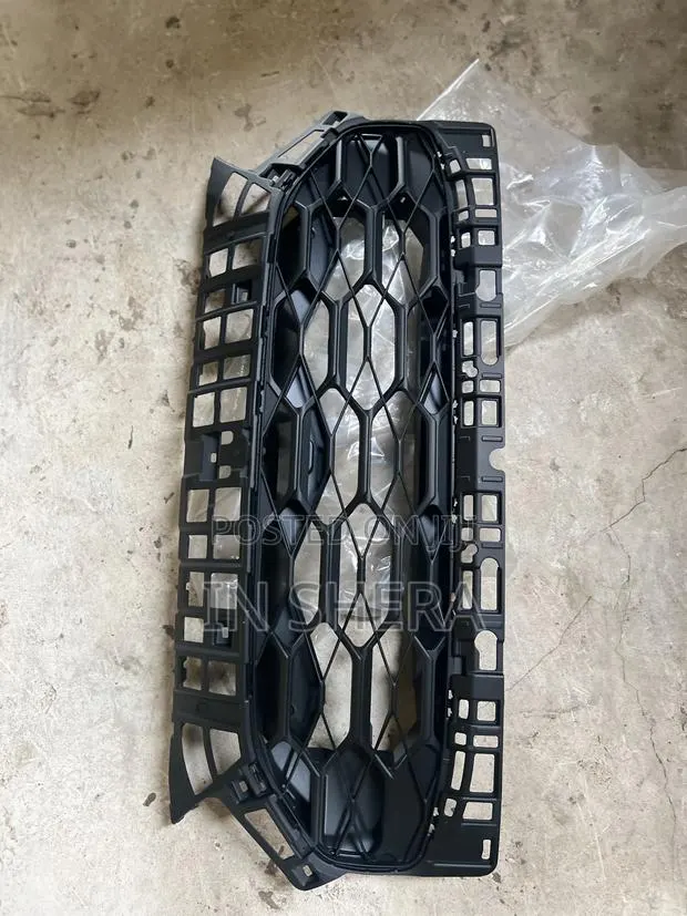 Honda HRV Grill 2023 2024 2025 · Photo 1