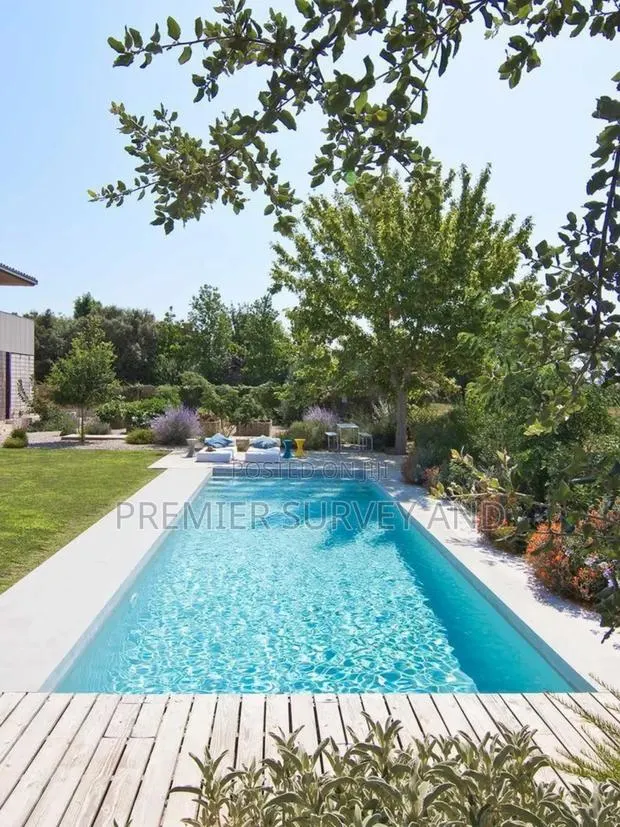 Trusted Pool Construction Services · Photo 1