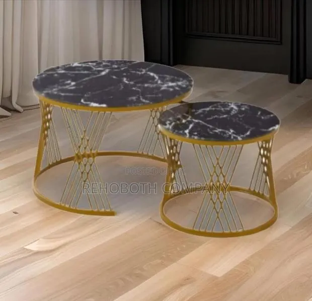 Double Center Table · Photo 1