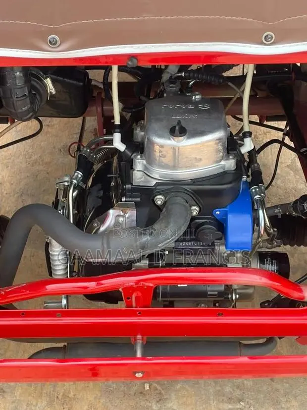 New Bajaj RE 2025 Red · Photo 1
