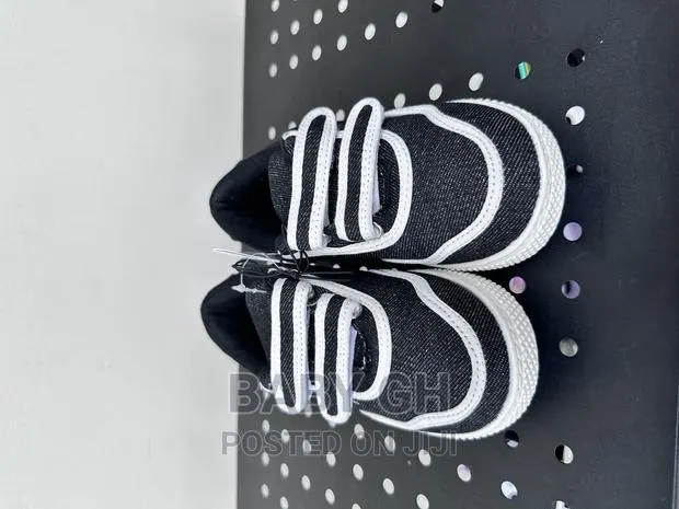 Black Denim Sneakers · Photo 3