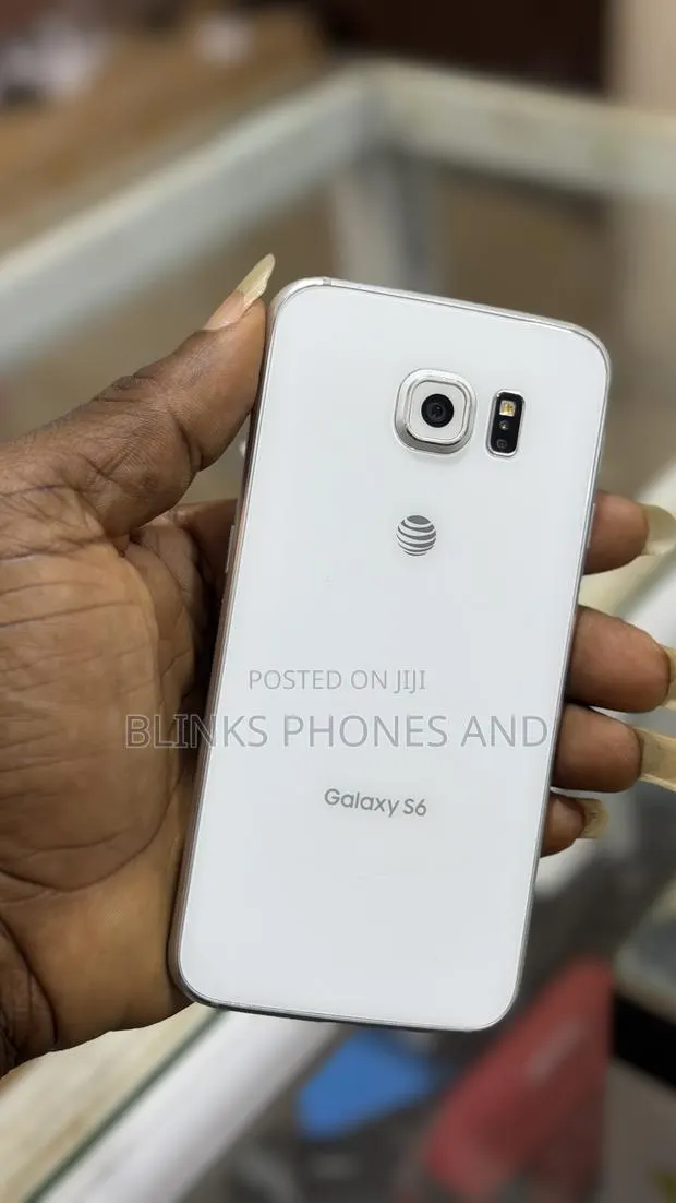 Samsung Galaxy S6 32 GB White · Photo 1