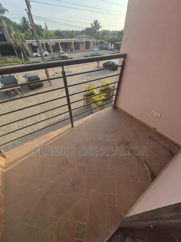 1bdrm Apartment in Kutunse Satellite, Amasaman for rent · Photo 1