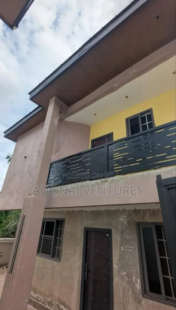 4bdrm House in Kwadaso Hilltop, Kumasi Metropolitan for sale · Photo 1