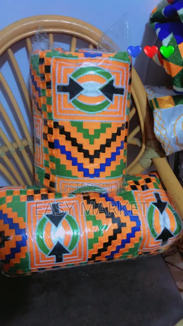 Traditional Kente Accessories · Photo 1