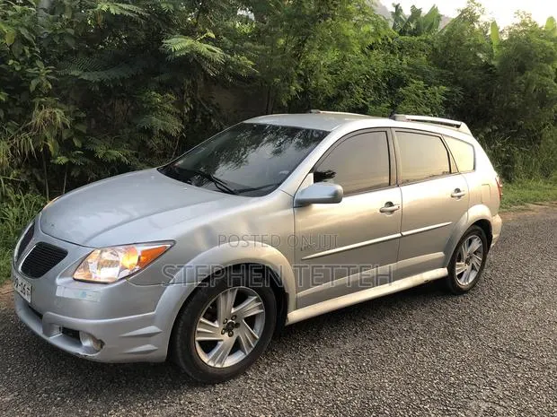 Pontiac Vibe 2008 Silver · Photo 1