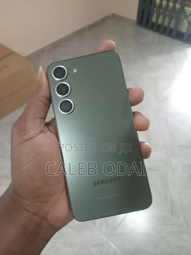 Samsung Galaxy S23 256 GB Green · Photo 1