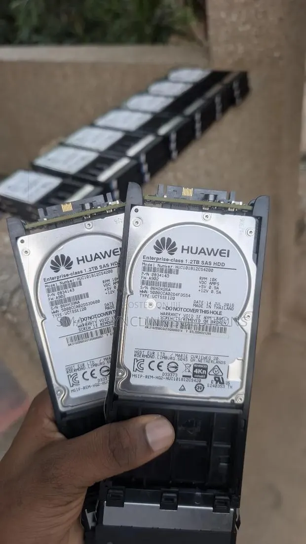 Huawei 1.2tb Sas 2.5 HDD Drive · Photo 1