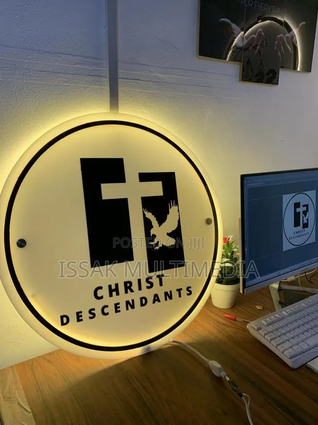 3d Signage (24in X 24in) Non Transparent · Photo 1