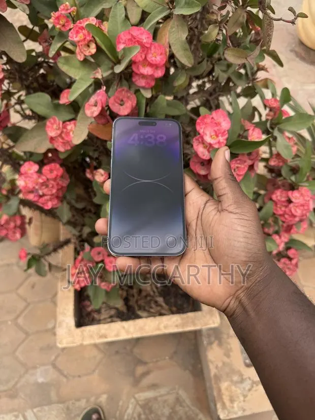 Apple iPhone 14 Pro Max 256 GB Purple · Photo 1