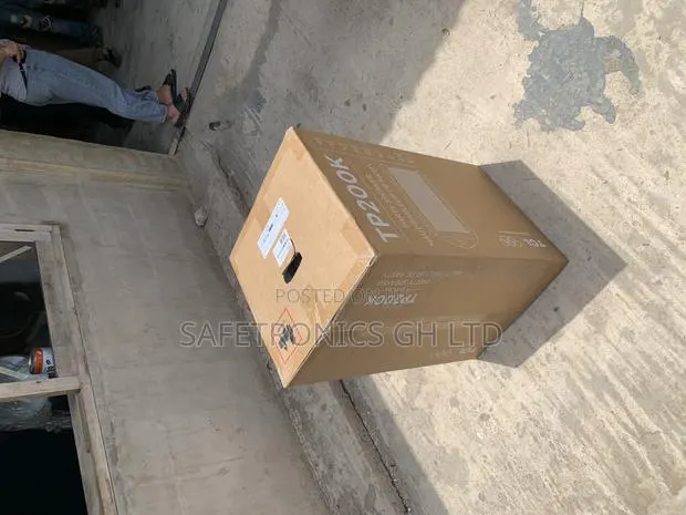 Newly Bulky TCL 220w Tp200k Sound Tower · Photo 1