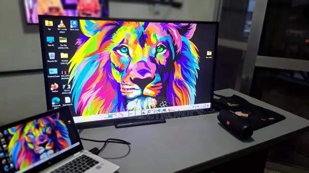 Dell 43 Inch Uhd Monitor · Photo 1