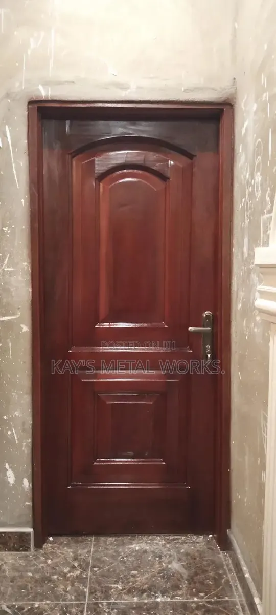 Mahogany Stain Wood Door Spraying Finishing · Photo 1