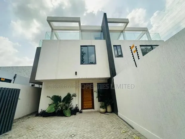 4bdrm Duplex in Cantonment- Us for rent · Photo 1
