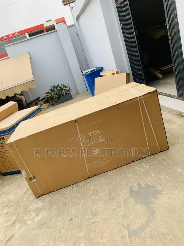 Call for TCL 708 LTRS Double Door Chest Freezer โ White (F920CFSL) ยท Photo 1