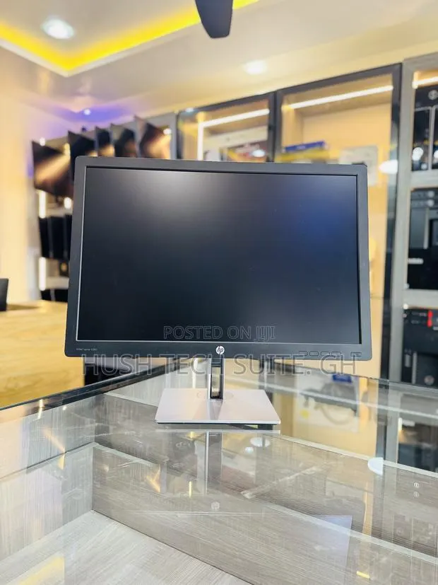 24” Hp Ips Display Edgeless Monitor · Photo 1
