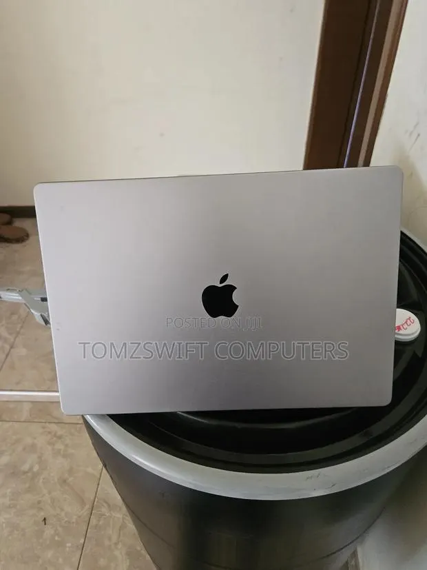 Desktop Computer Apple Mac Pro 32GB Apple M2 SSHD (Hybrid) 1T · Photo 1