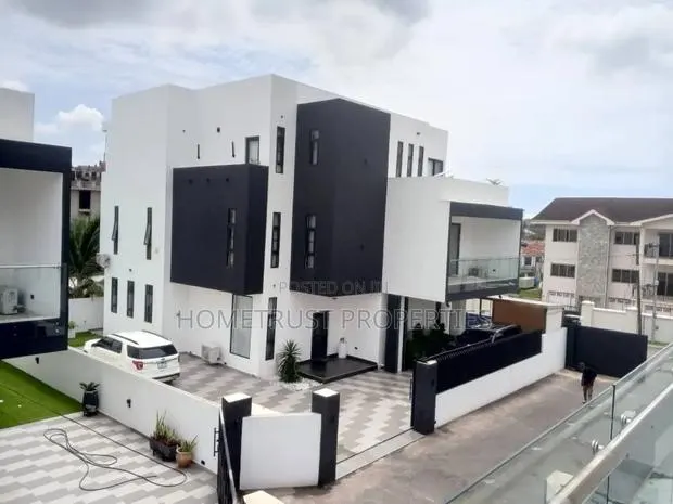 5bdrm Duplex in East Legon A&C Mall for sale · Photo 1