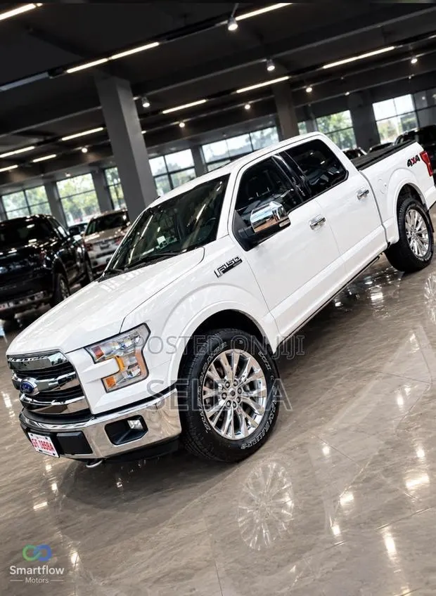 Ford F-150 Lariat 4dr SuperCab 4WD 8 ft. LB (5.0L 8cyl 6A) 2015 White · Photo 1
