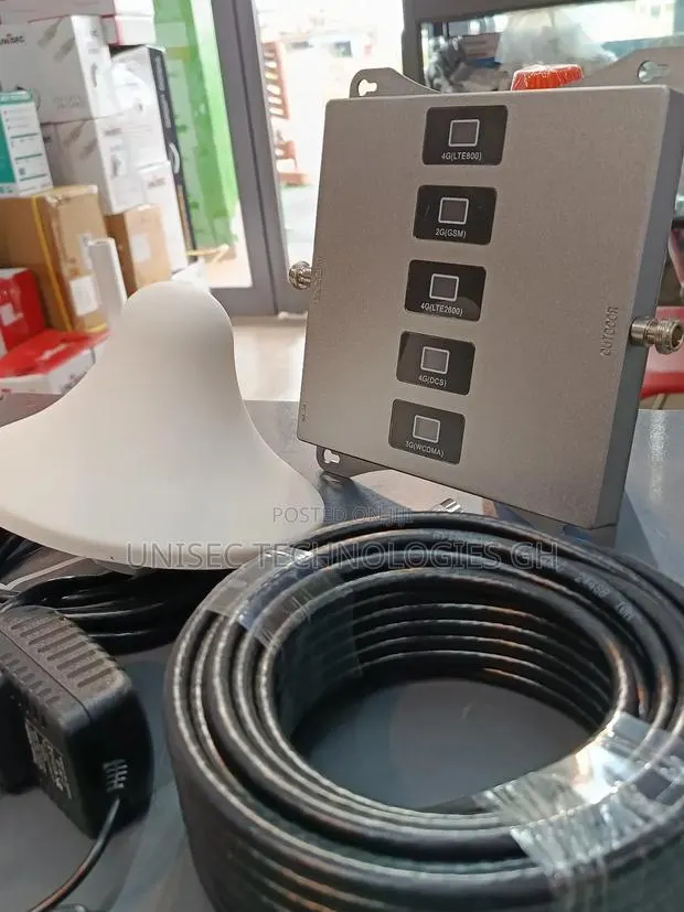 GSM Signal Booster With Omnidirectional Antenna · Photo 1