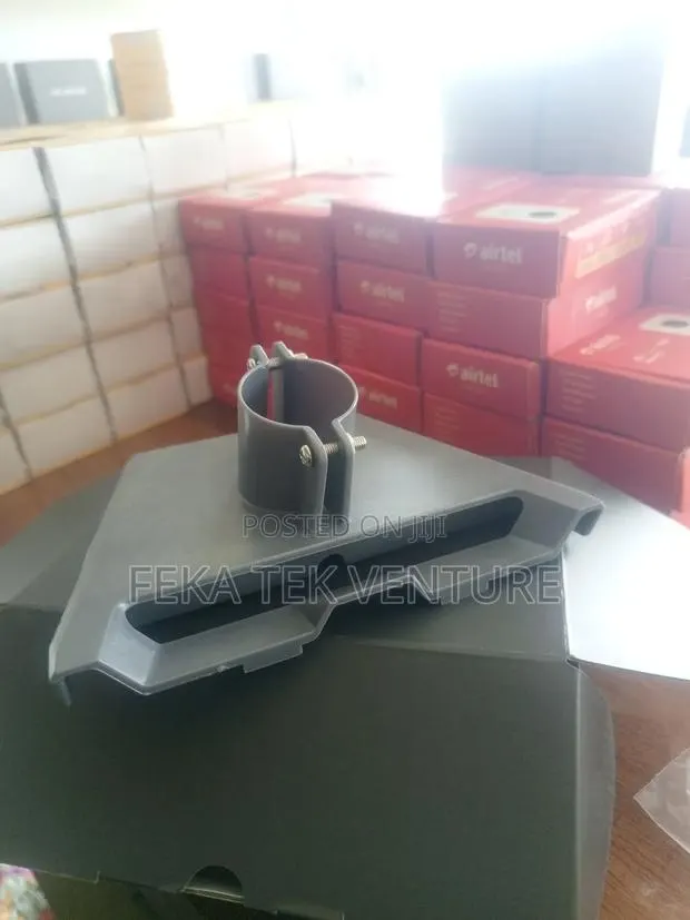 Starlink Pipe Mount · Photo 1