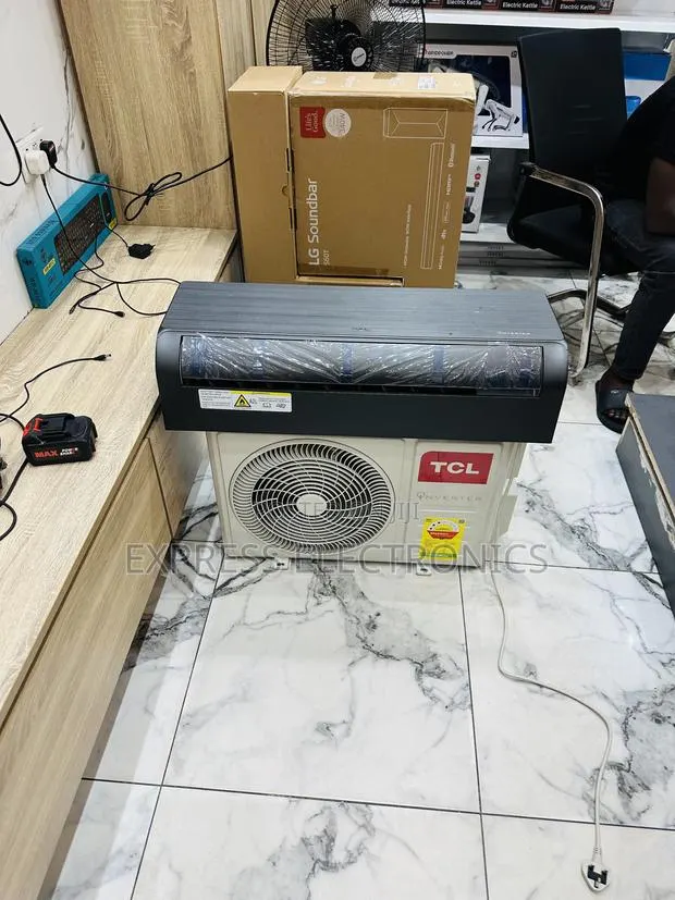 Spectacular Performance TCL 1.5hp Dark Grey Inverter Air Conditioner · Photo 1