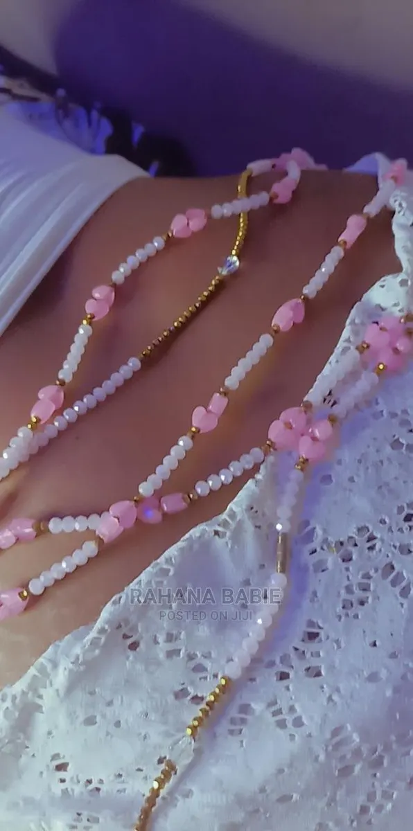 Pretty Rihana · Photo 1
