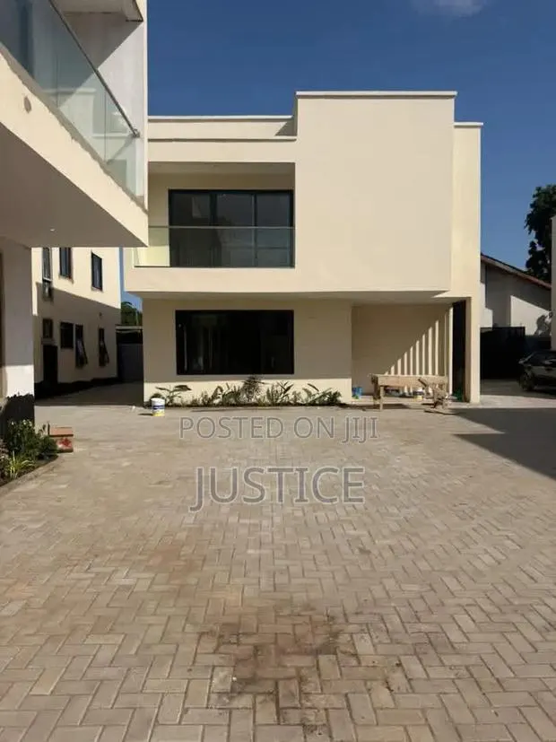 4bdrm House in East Legon, A&C Mall Area for rent · Photo 1