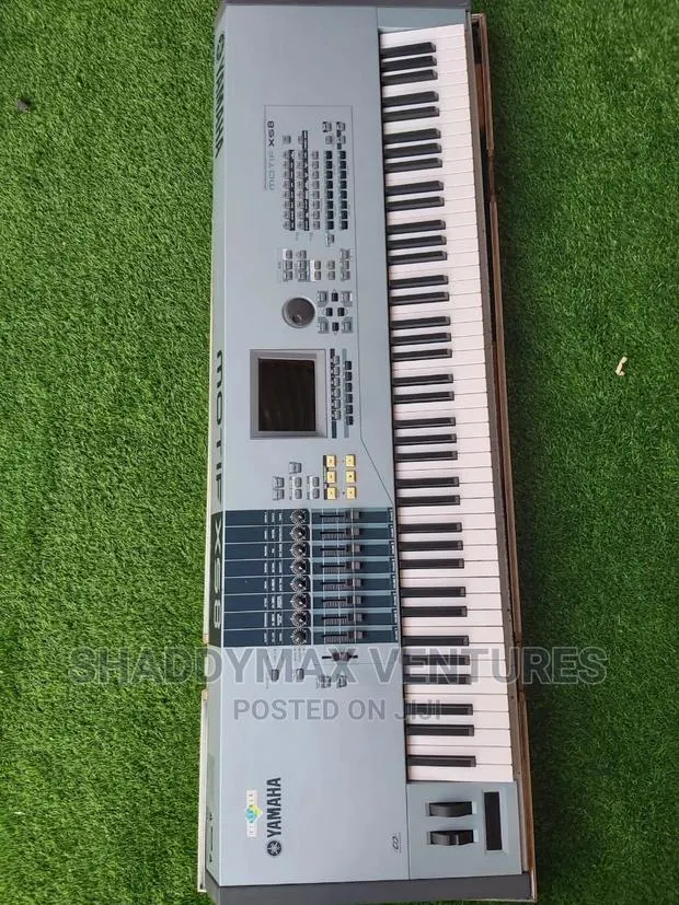 Yamaha Motif Xs 8 Keyboard · Photo 1