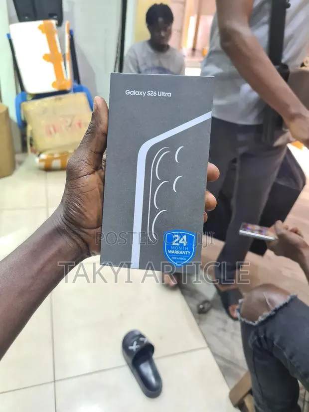 New Samsung Galaxy S26 Ultra 5G 256 GB Black · Photo 1