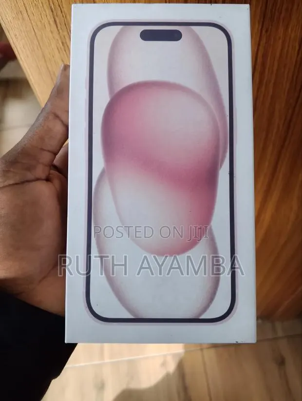 New Apple iPhone 15 128 GB Purple · Photo 1
