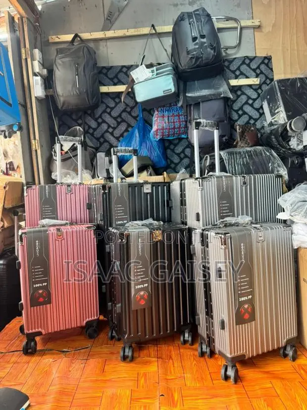 2set 28" 20"Luxurious Zipless Anticrake Luggages in Different Colors · Photo 1
