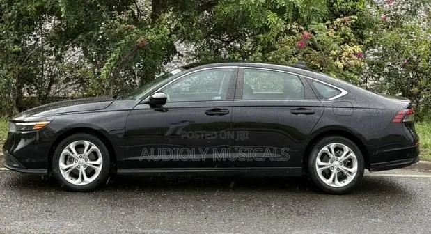 Honda Accord LX CVT 2023 Black · Photo 1