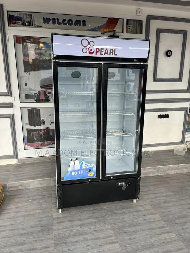 Pearl 568 Litres Transparent Fridge for Shops Night Bars · Photo 1