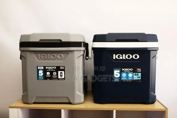 IGLOO Ice Chest · Photo 1