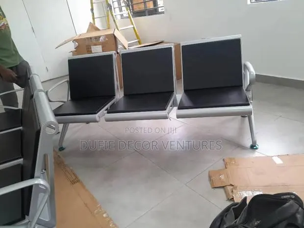 Receptionist Chair for Sale · Photo 1