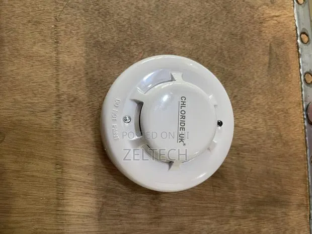 Chloride UK Context Electric Smoke Detector · Photo 1
