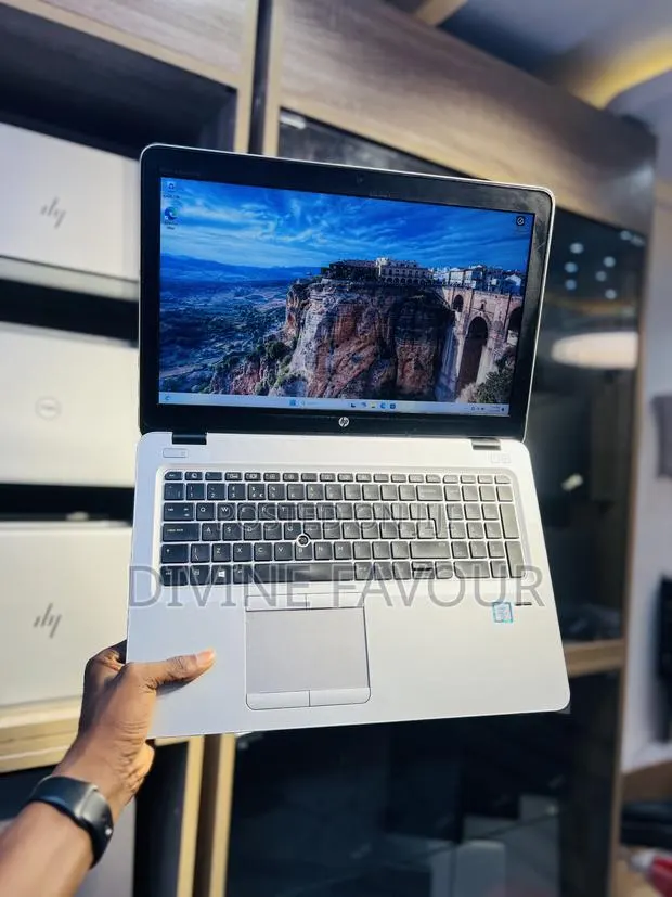 Laptop HP EliteBook 850 G3 8GB Intel Core i5 SSD 256GB · Photo 1