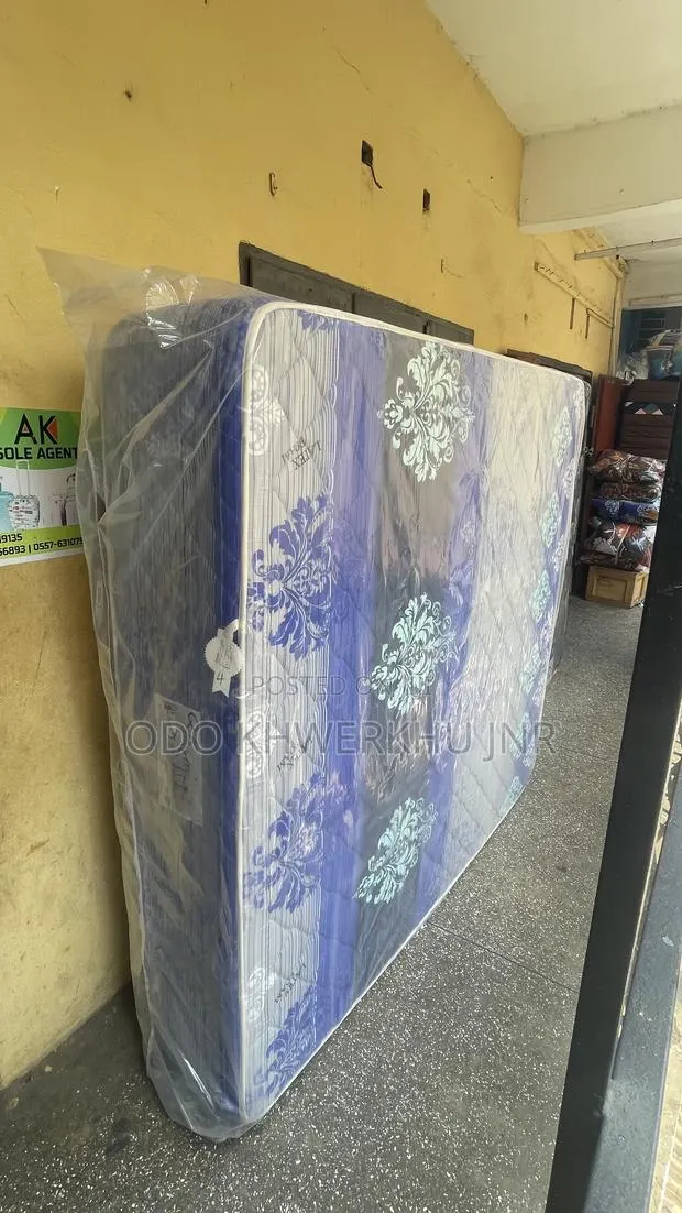 16inches Queen Size Mattress [Latex Foam] · Photo 1