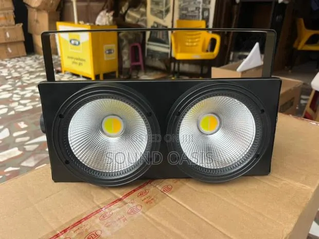 Blinder- 2x 100 W Cool Warm White 2-in-1 Cob Led Blinder · Photo 1