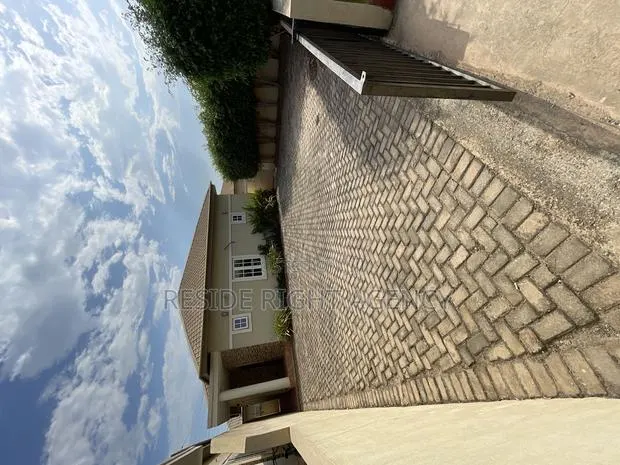 3bdrm House in Dome for sale