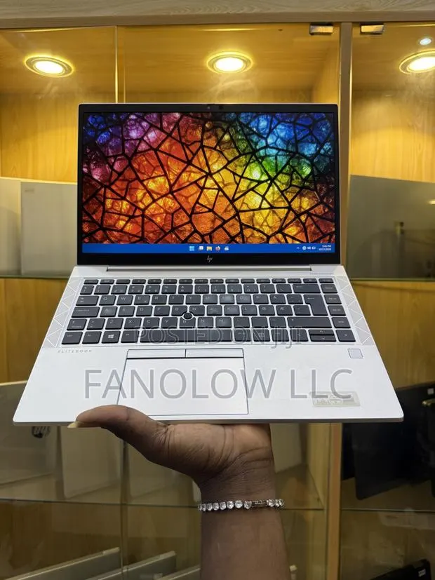 New Laptop HP EliteBook 835 G7 16GB AMD Ryzen 5 SSD 256GB · Photo 1